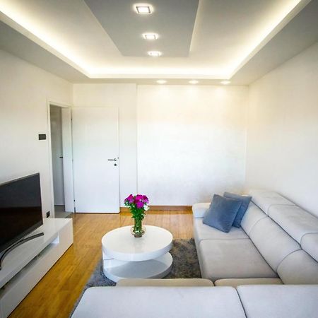 Apartman Simic - Stan Na Dan Bogatić 외부 사진